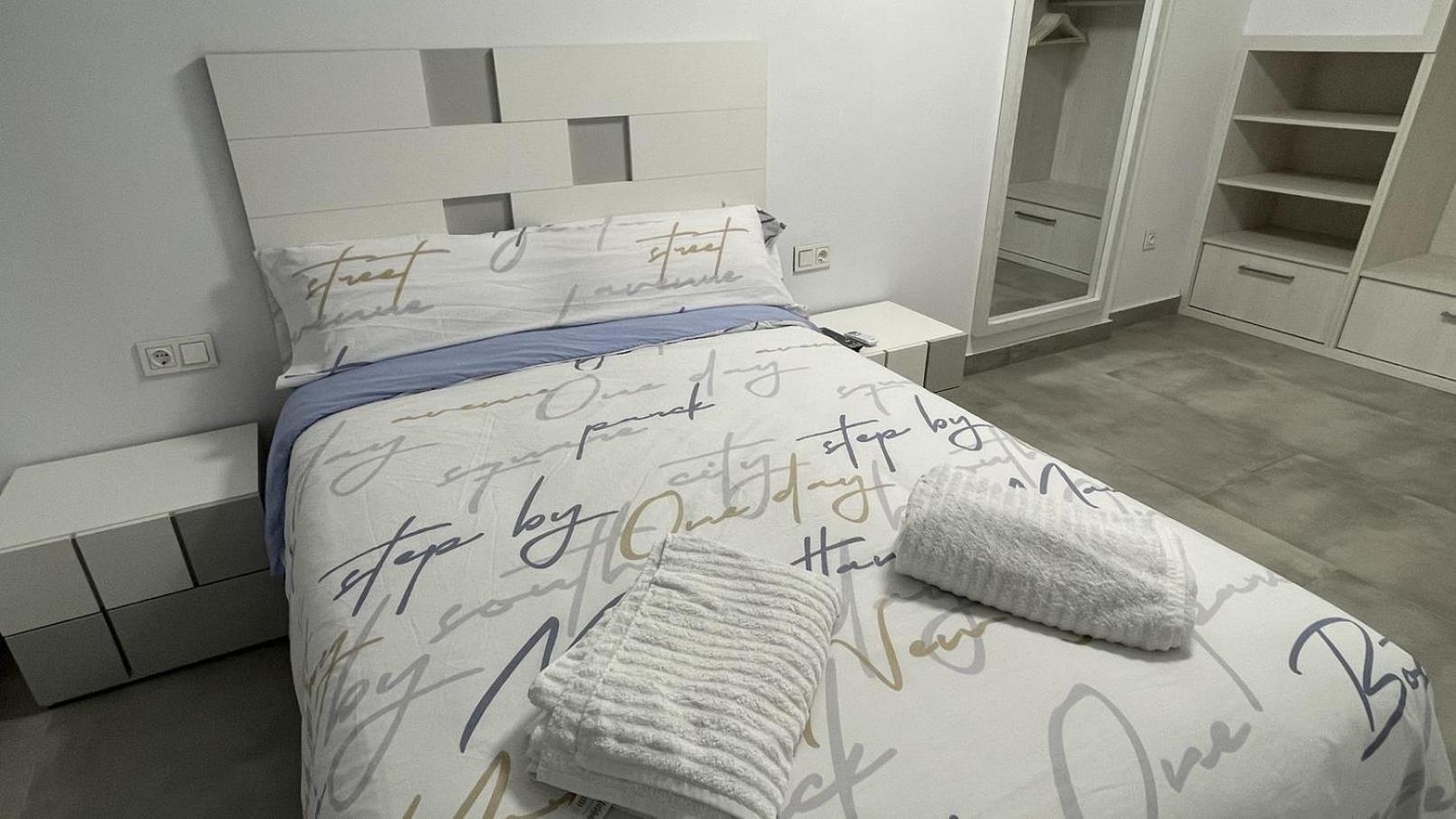 Apartment Piso De Lujo En Primera Linea De Playa Y Garaje Cádiz